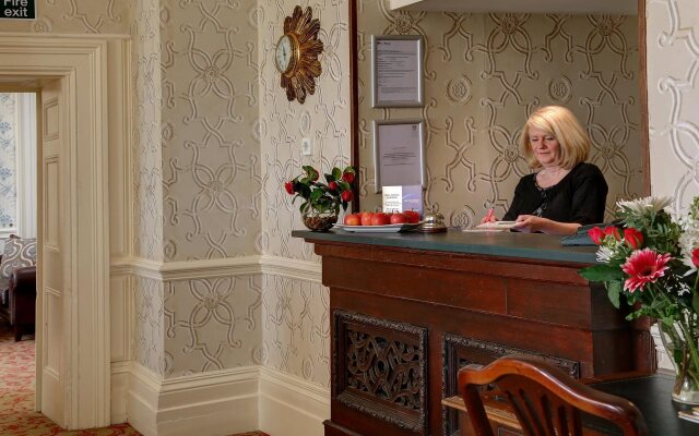 New House Country Hotel