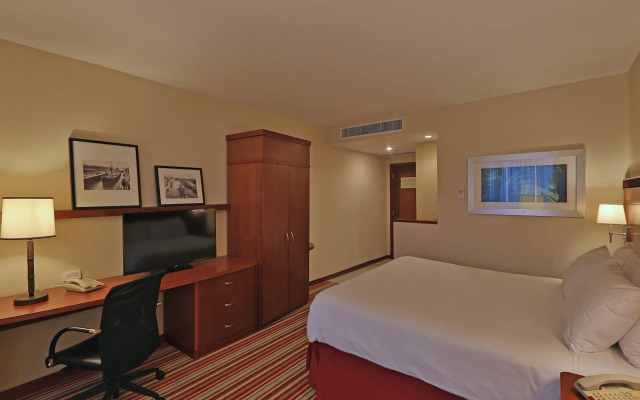 Courtyard by Marriott Panama Multiplaza Mall