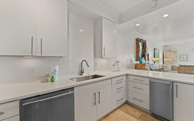 Shipwatch Riverside E905