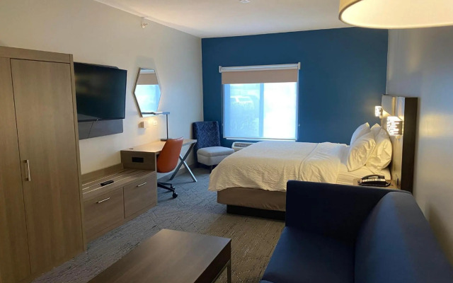 Holiday Inn Express Plymouth