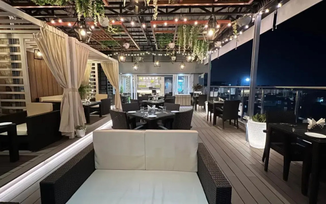 Aurora Boutique Hotel