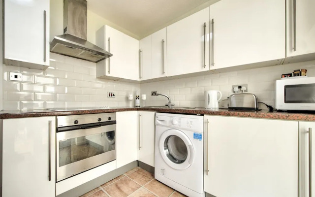 No.17 Serviced Apartment