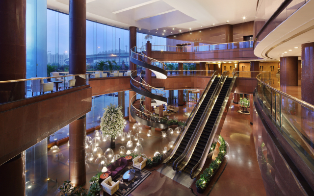 Hua Ting Hotel & Towers