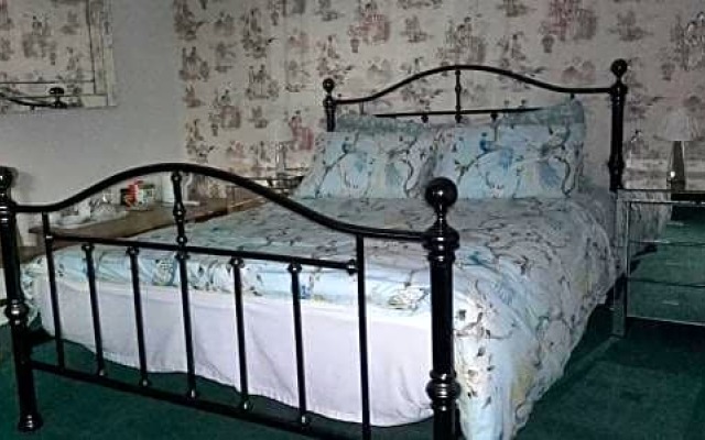 Grovewood House