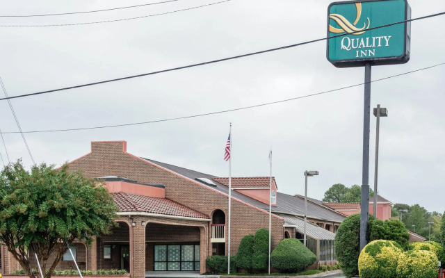 Rodeway Inn At Fort Lee