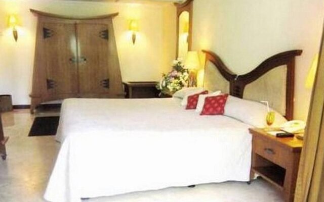 Hotel Equator Surabaya