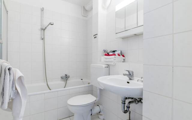 Private Apartment Waldhausenstraße