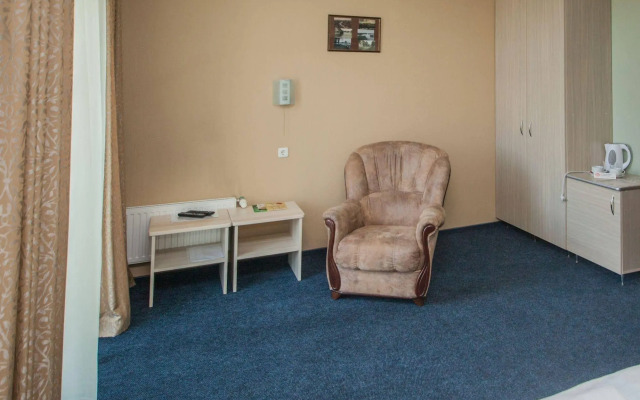 Biplan Hotel