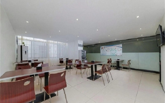 7Days Inn Chain Hotel (Dao County Xiaoshui Middle Road No. 2 School)