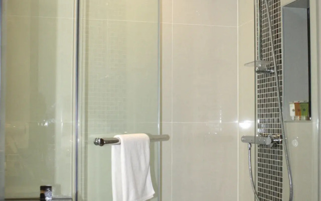 Hotel Clover Asoke
