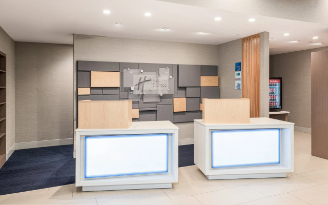 Holiday Inn Express & Suites Milton by IHG