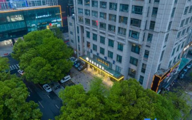 Qianchao Michen Hotel (Hangzhou Binjiang Xingguang Avenue Branch)