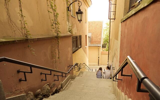 Stone Steps Apartments