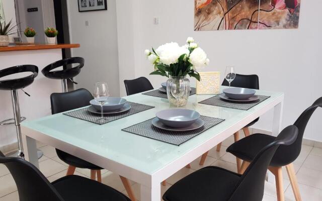 Paradise Gardens IV 2 Bd Amazing Apartment