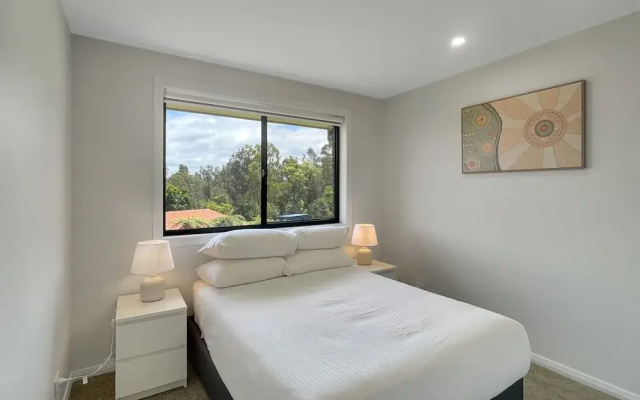 Spacious 4-bed House Near Batemans Bay Centre