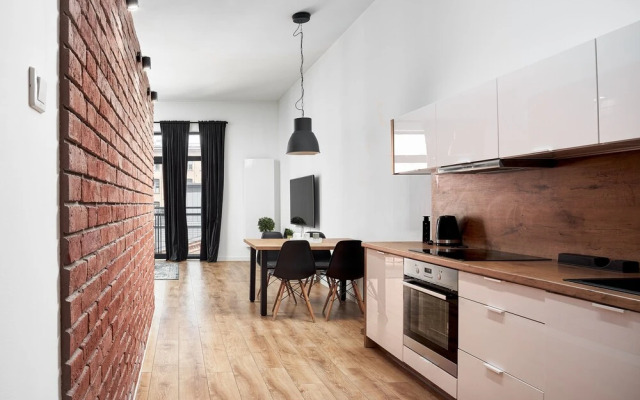Lumina stylish and spacious studio