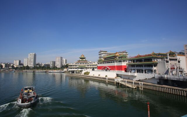 Huatian Chinagora Hotel