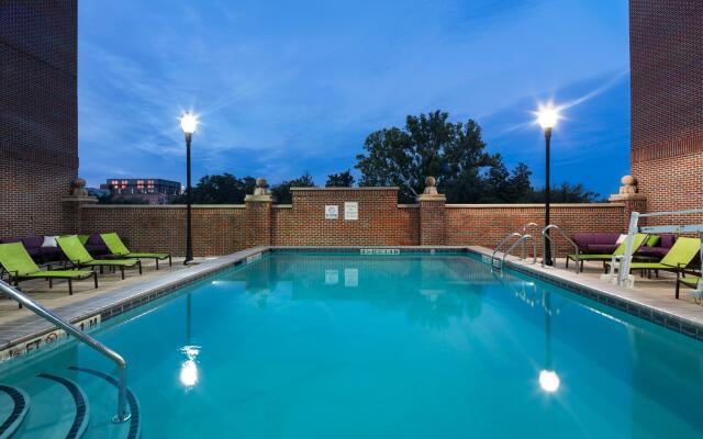 Holiday Inn Savannah Historic District by IHG