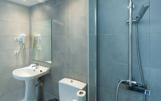 Aparthotel Puerto Cala Vadella