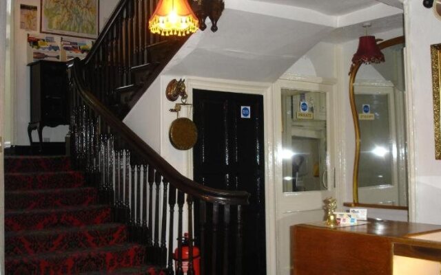 Highgate Hotel