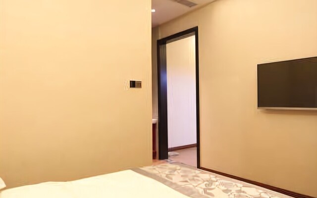 Shangsu Qingxiang Hotel (Yueyanglou Pedestrian Street)