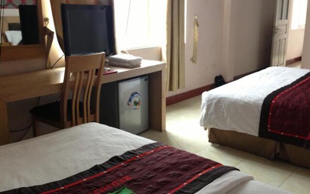 Red Hotel