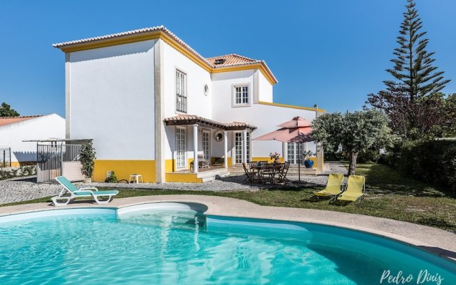 House With 4 Bedrooms in Azeitão, With Private Pool, Furnished Garden