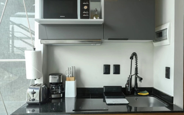 Botanic Loft Stylish Cozy Retreat w Kitchen Private Bath