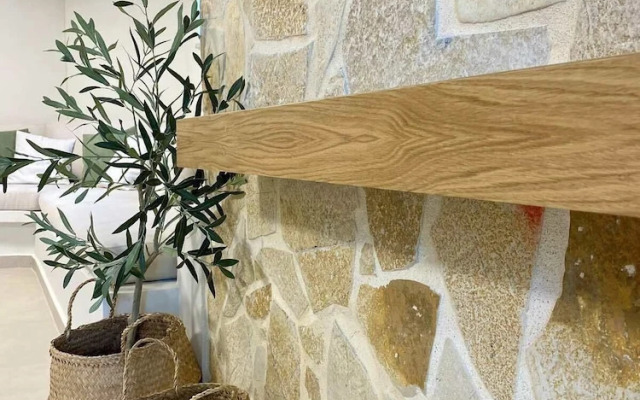 Villa Fleria Seaside Studios & Apts