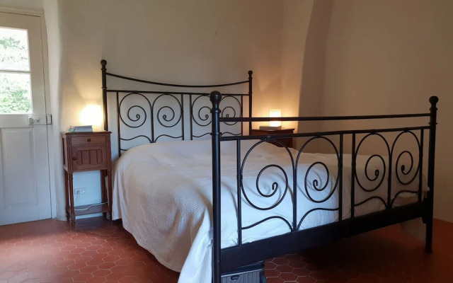 Farmhouse, With Large pvt Pool in Provence