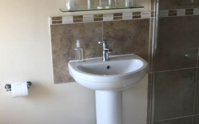 Oak Lodge Bed & Breakfast