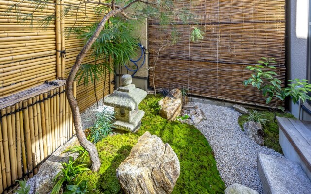 Hibiki House