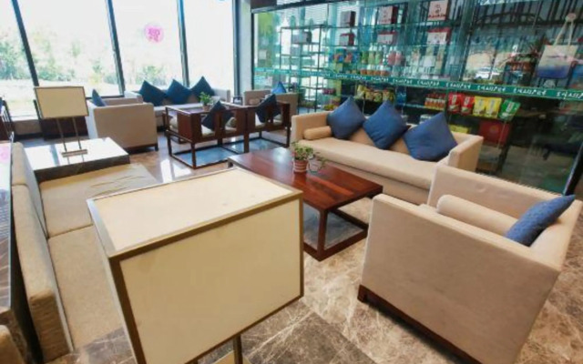 Guifeng Hotel Zhenfeng