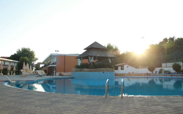 Cala Greca Beach Resort