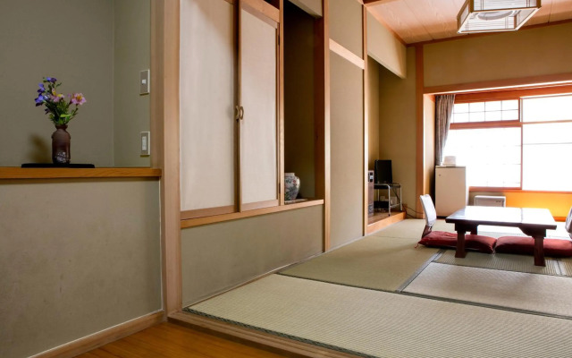 Ryokan Warabino