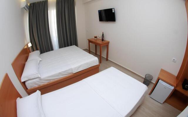 Hotel Ari 2 (Sarandë)