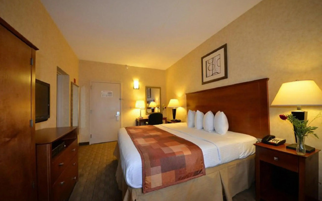 Best Western Plus Scottsdale Thunderbird Suites