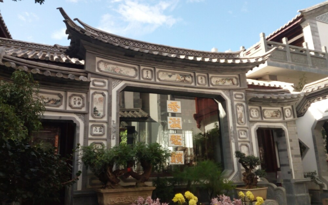 Shaxi Aoding Courtyard