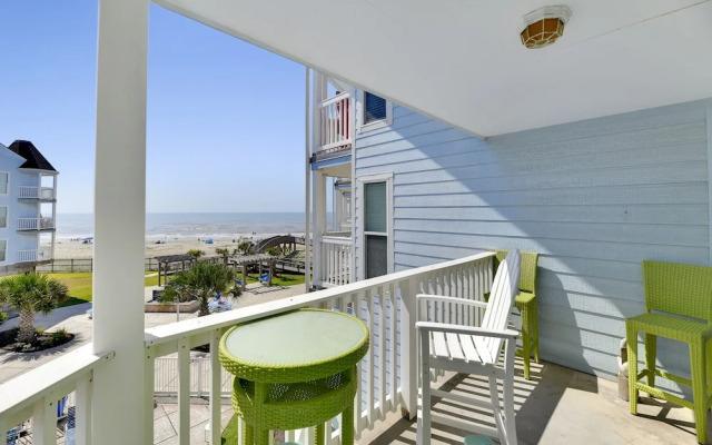Seascape 1214 Studio Bedroom Condo by RedAwning