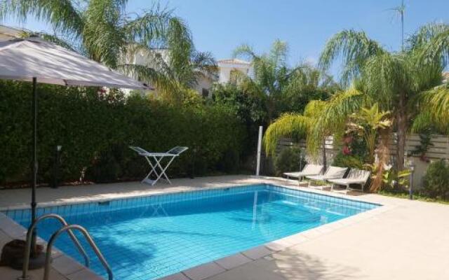 Anthorina Villa 12