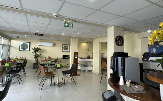 Hotel Select