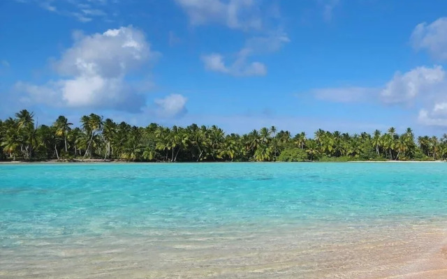 Villa Temae Beach