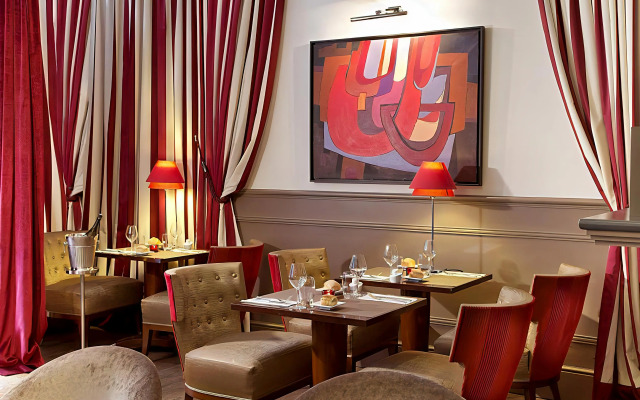 Hotel California Champs Elysees