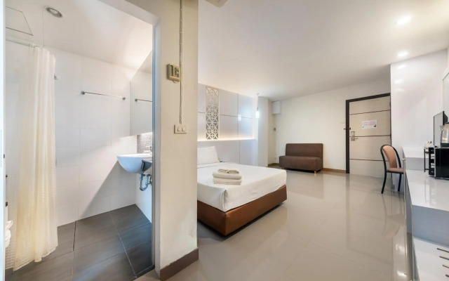 The Legacy Hotel