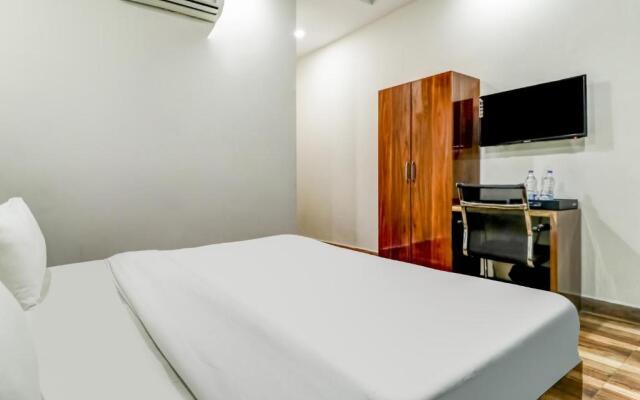 OYO Townhouse 513 Hotel Skylight Near Medanta Hospital