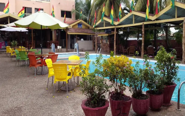 Sir Max Hotel