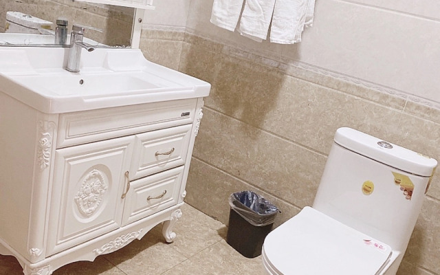 Wanquan Apartment Hotel