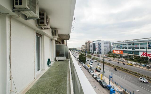 Athenalux Apartment Modern Bright