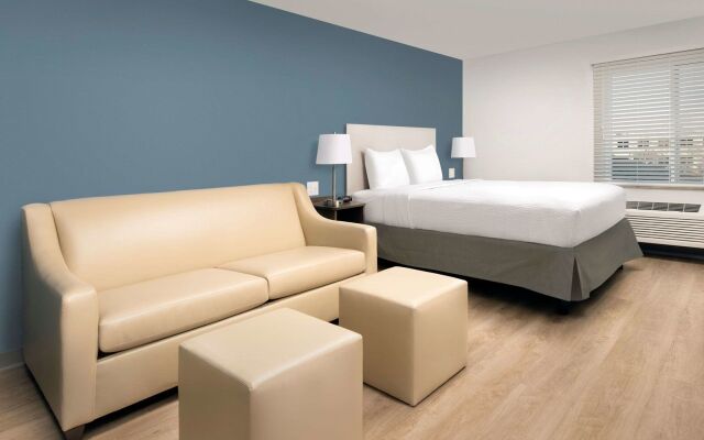 WoodSpring Suites Toledo Maumee