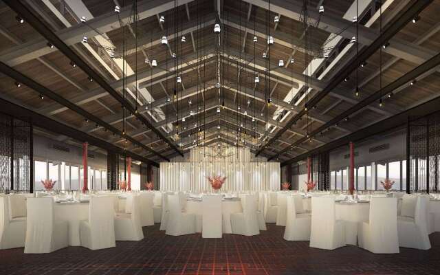 Ramada Plaza By Wyndham Chao Fah